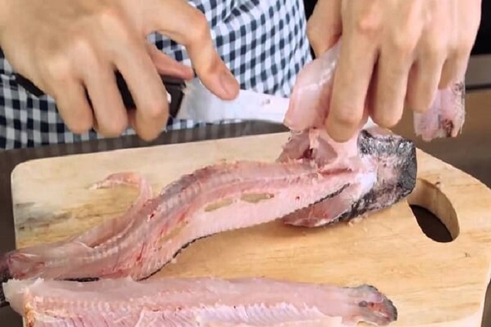 Cá lóc lọc lấy phần thịt